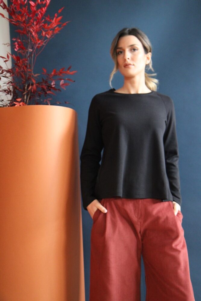 INC7061923 Maglia Shanti nera L - immagine 1
