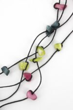 Collana Rumbito rosa e blu - immagine 2