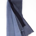 Stola lana seta jacquard blu
